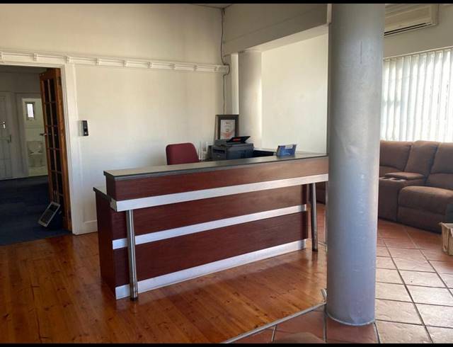 BUSINESS PROPERTY TO RENT IN NEWTON PARK